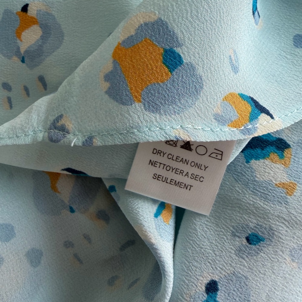 Hale Bob Light Blue Tie-Front Bohemian-inspired prints,  100% Silk Blouse SZ S - Picture 8 of 8